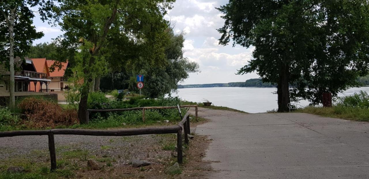 Duna Drava Vendeghaz Ersekcsanad Exterior foto